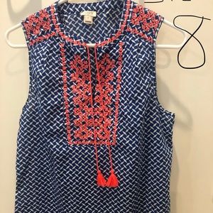 Women’s casual office attire.